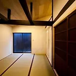 Kamishichiken Umenotoan
